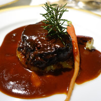 洋食 つばき - 田村牧場42か月のすね肉の煮込み