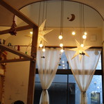 リコプラス - 可愛らしい店内