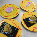 スシロー - 「大とろ100円！」「濃厚うに包み100円！」