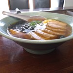 ニュー柳屋食堂 - 横顔