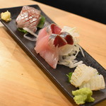 加賀能登の旬彩と地酒 ななお - 七尾鮮魚おまかせ３点盛り（４２０円＋税）２０１８年１１月