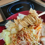 Fujiyama55 - 1810_Fujiyama55_Ramen J.LO Red@90,000Rp(らーめんJ郎RED)+Yasaimashi@8,000Rp(野菜マシ)_麺アップ