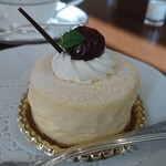 シャンゼリゼ - ヨコスカチェリーチーズケーキ