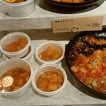 パーシモンガーデン バイ カキヤス - 料理写真:遅い時間は惣菜20％オフ。大バックは30％オフ。