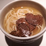 エクアトゥール - 地鶏の魚介スープ　トリュフをかけて