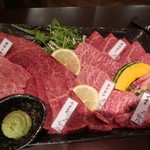 炭火焼肉　仁 - 7200円