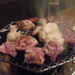 山源 - シロ＆軟骨網焼き