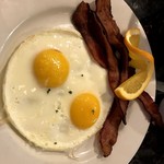 Mr. Mamas Breakfast And Lunch - 卵2個