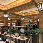 Harrods - アパレルフロア