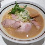 弥五郎 - 鶏豚正油ラーメン700円