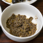 洋惣菜 亀洋 - 2018.12 砂肝とレンズ豆の白ワイン煮（100g 300円）