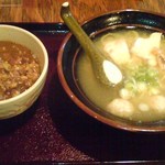 焼鳥居酒屋 ひびきやキッチン２・３ - 鳥ラーメンとミニカレー