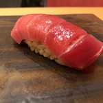 鮨 真菜 - 中トロ