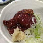 伊勢屋食堂 - サメ心臓刺し