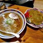 よし田亭 - 平日ランチ特別セット（しょうゆラーメン＆カレー丼）
