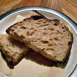 28&Vin - 自家製ライ麦酵母のパン