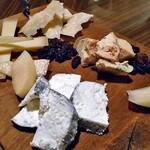 28&Vin - チーズの盛り合わせ（４人前？）