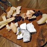 28&Vin - チーズの盛り合わせ（４人前？）