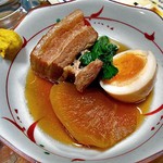 よし半 - 豚角煮