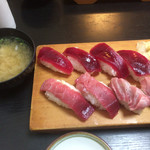 鮨処魚音 - あら汁付きの三崎にぎり(￣∀￣)まぐろ切符で食べれちゃいます。