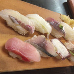 鮨処魚音 - 地魚にぎり(まぐろ切符)