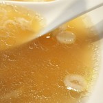 人類みな麺類 - 黄金のスープ。