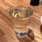 鉄板食道 飯蔵 - 日本酒「七賢」純米生酒。