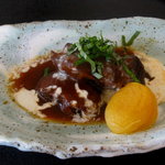 月見里 - 牛肉のアプリコット煮