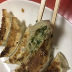 温州菜館 - 大人気焼き餃子断面