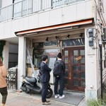 らぁめん夢 - お店は目立った看板など無く知らないと軽く通り過ぎそうな感じの外観です