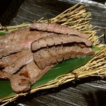 Kuimonoya Wan - 仙台 厚切り牛タンの炙り焼き￥1069-