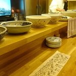 Chiyomusume - カウンター上の料理
