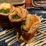酉や 喜兵衛 - ニラキムチチーズの肉巻き。