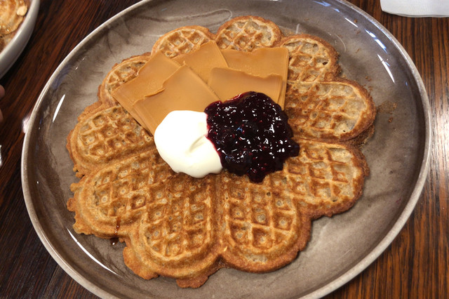 旨いなあノルウェーワッフル By Tomit フグレン Asakusa Fuglen 浅草 つくばｅｘｐ カフェ 食べログ