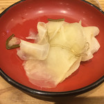 とやま鮨らーめん - 昆布入りガリ   コレもうまかったなぁ