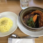 スープカレー＆ステーキ 傾奇 - ハンバーグカレー〜海老〜3辛〜ご飯中