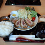 ホテル サンオーシャン - まぐろゴマかつ定食