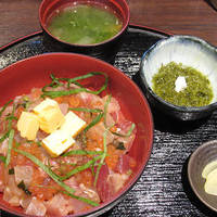 はまじま - 【北新地でランチ】 爆弾丼（海鮮丼）　\1000