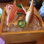 北海料理と旬の味 のむら - カニ刺し。