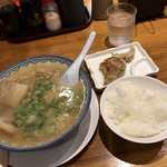 元祖赤のれん 節ちゃんラーメン - ラーメンBセット
