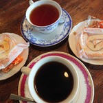 パピリオ - アメリカン(400円)とホットティー(380円)