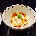 割烹 天ぷら 三太郎 - お通しは湯葉でした