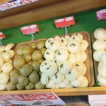 道の駅 どうし 特産品直売所 - 高菜酒まんじゅう(売場)