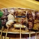 分家 無邪気 - 串焼き盛り合わせ