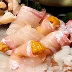 魚市場 小松 - 瀬戸内盛り（特別仕様）ウニ巻きアップ