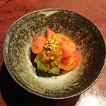 りょうりや 御旅屋 - フルーツトマト雲丹ソース