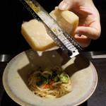 十皿 - パルミジャーノすりすり