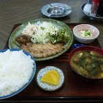 三河家 - 豚ステーキ風バター焼定食８５０円