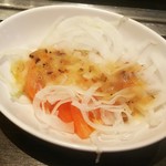 お好み焼本舗  - 完熟トマトサラダ