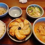 札幌餃子きたろう - もちもち餃子定食